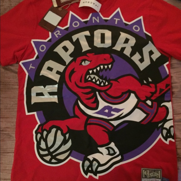 raptors shirt pacsun